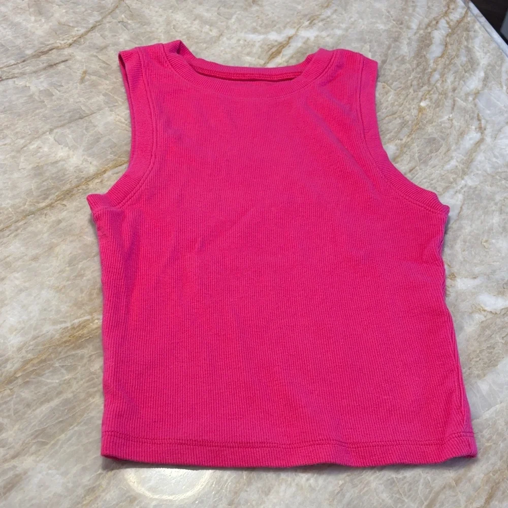 Lot of 4 Tank Tops from Hollister, Women’s; Size XS. - Picture 2 of 10